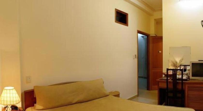 Gold Night Hotel Dalat Exterior foto