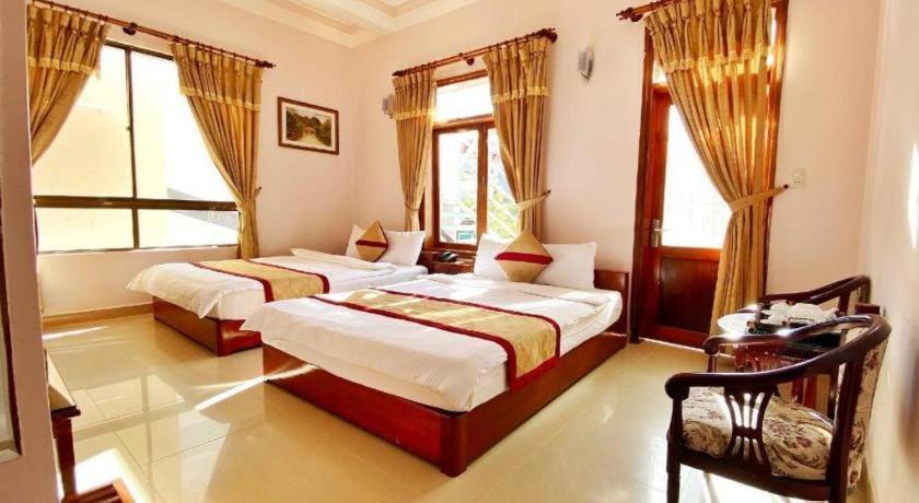 Gold Night Hotel Dalat Exterior foto
