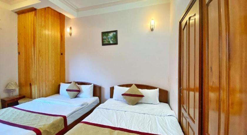 Gold Night Hotel Dalat Exterior foto
