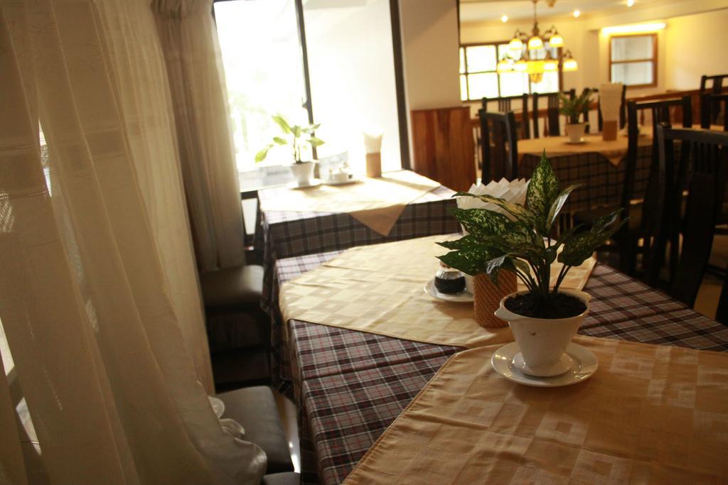 Gold Night Hotel Dalat Exterior foto